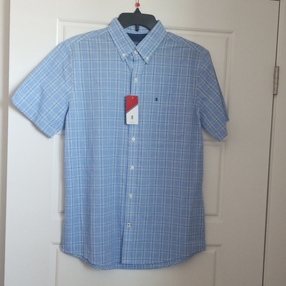 Izod Other - Izod Short Sleeve Button Down Shirt